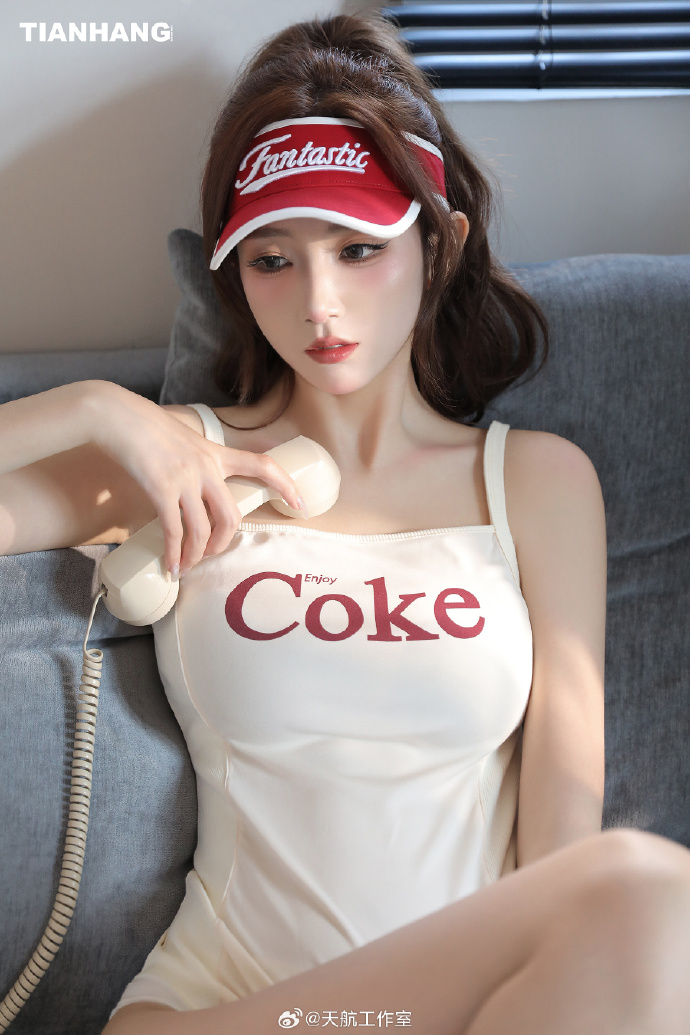小妇人 封面