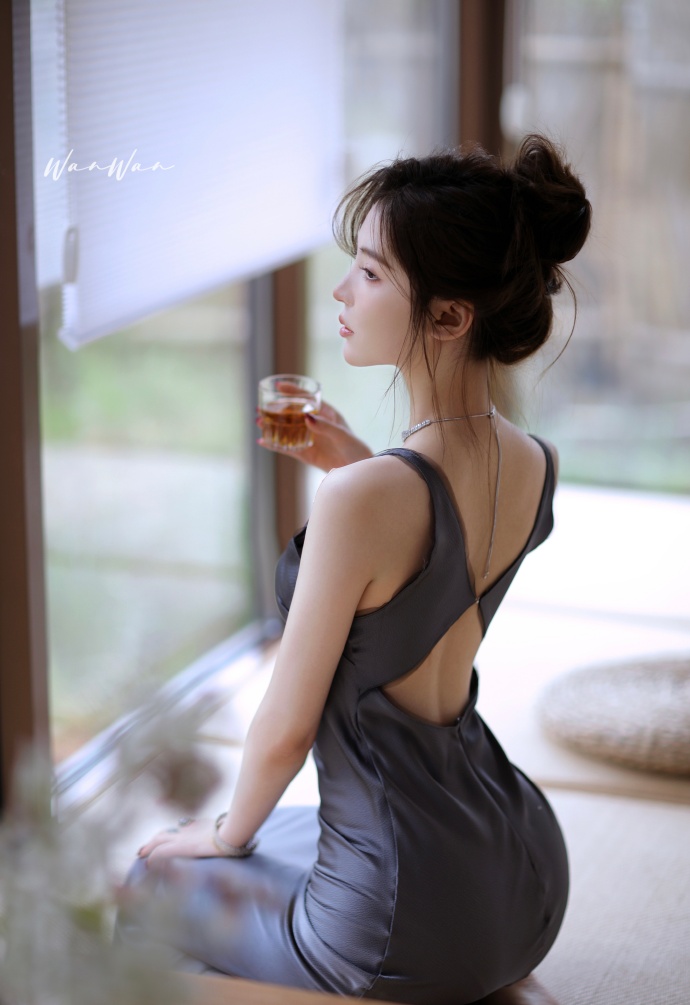 小岛惊魂 封面